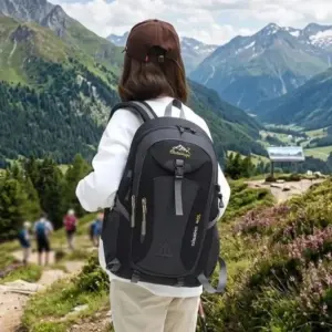 Lehký odolný batoh na turistiku 40L - černý